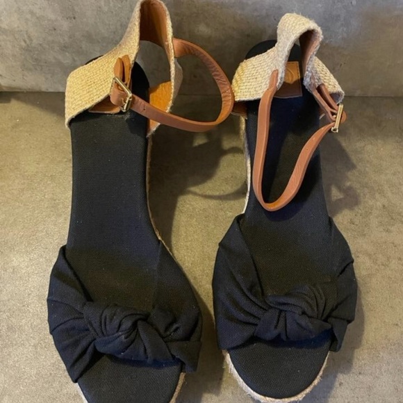 Tory Burch Knotted Black Canvas Espadrille Platform Sandals - Picture 4 of 5